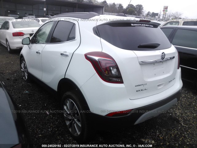 KL4CJCSB8HB010196 - 2017 BUICK ENCORE ESSENCE WHITE photo 3