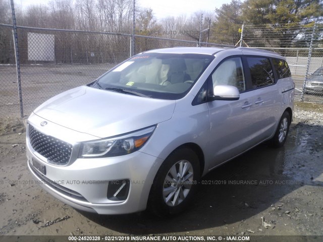 KNDMB5C18G6174239 - 2016 KIA SEDONA LX SILVER photo 2