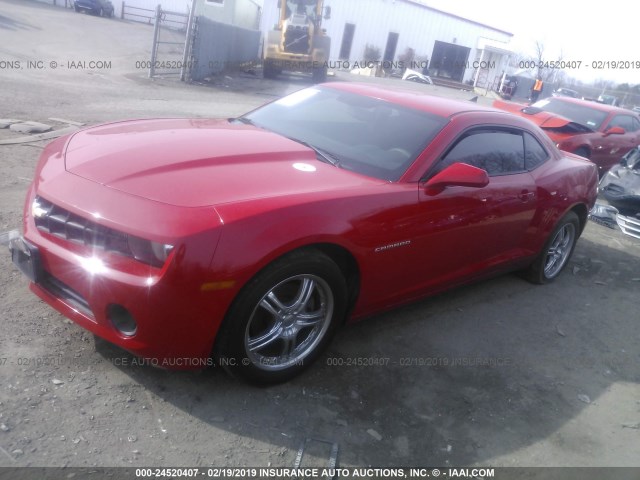 2G1FA1E37C9168740 - 2012 CHEVROLET CAMARO LS RED photo 2