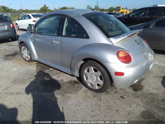 3VWDD21C9YM463979 - 2000 VOLKSWAGEN NEW BEETLE GLX 银色 照片 3