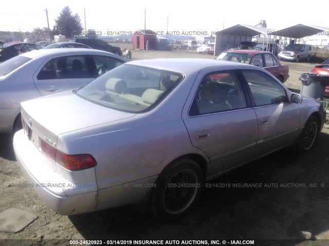 4T1BG22KXYU002823 - 2000 TOYOTA CAMRY CE/LE/XLE 棕色 照片 4