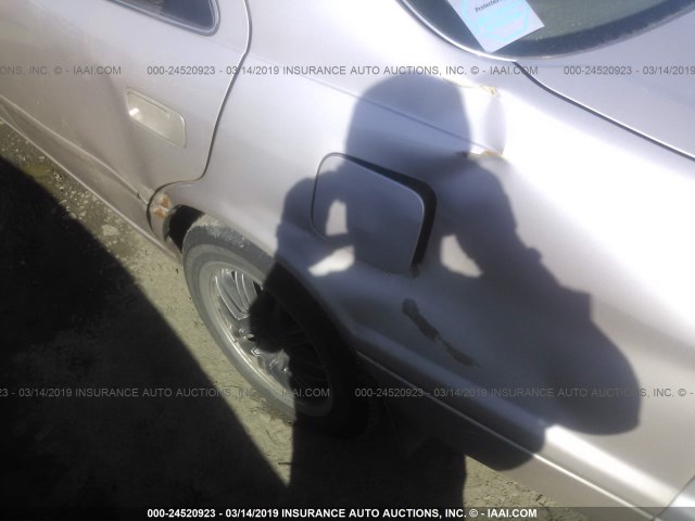 4T1BG22KXYU002823 - 2000 TOYOTA CAMRY CE/LE/XLE 棕色 照片 6