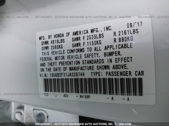 19UUB2F31JA008744 - 2018 ACURA TLX WHITE photo 9