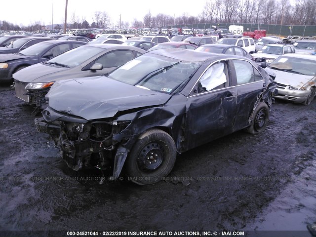 4T1BF3EK5BU626363 - 2011 TOYOTA CAMRY SE/LE/XLE GRAY photo 2