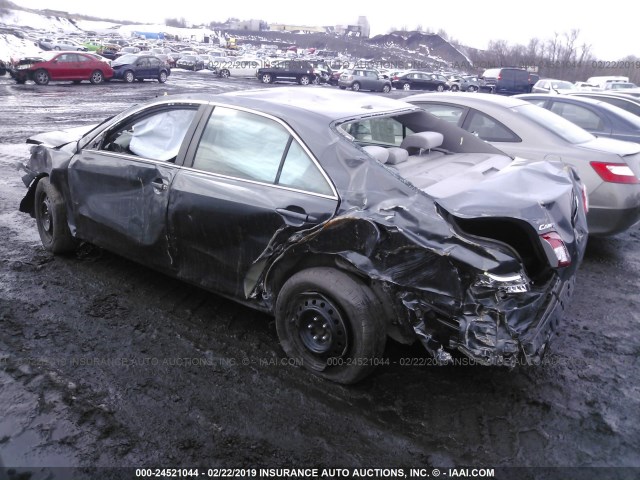 4T1BF3EK5BU626363 - 2011 TOYOTA CAMRY SE/LE/XLE GRAY photo 3