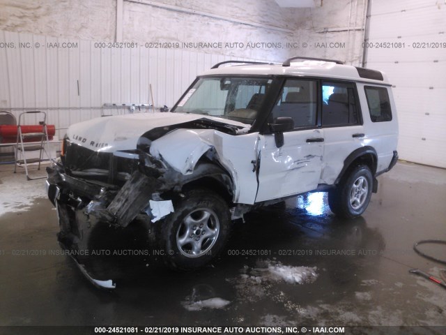 SALTY154XYA241425 - 2000 LAND ROVER DISCOVERY II  WHITE photo 2