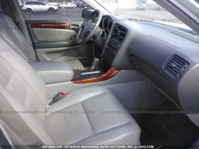 JT8BD69S140200281 - 2004 LEXUS GS 300 SILVER photo 5