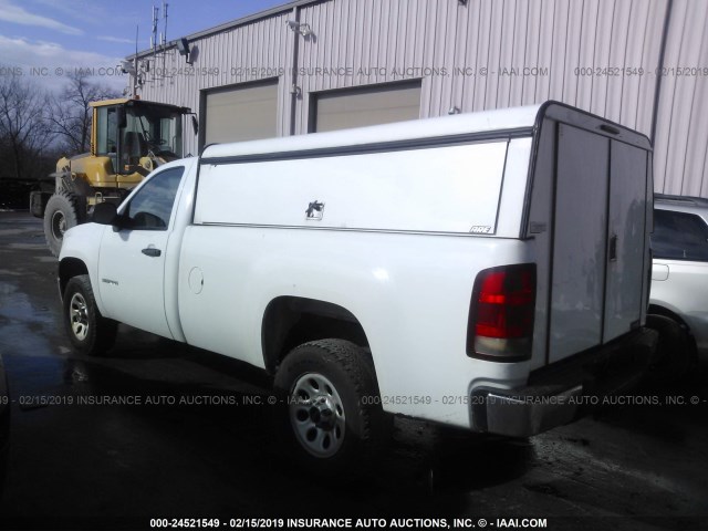 1GTN2TEA6BZ208241 - 2011 GMC SIERRA K1500 WHITE photo 3