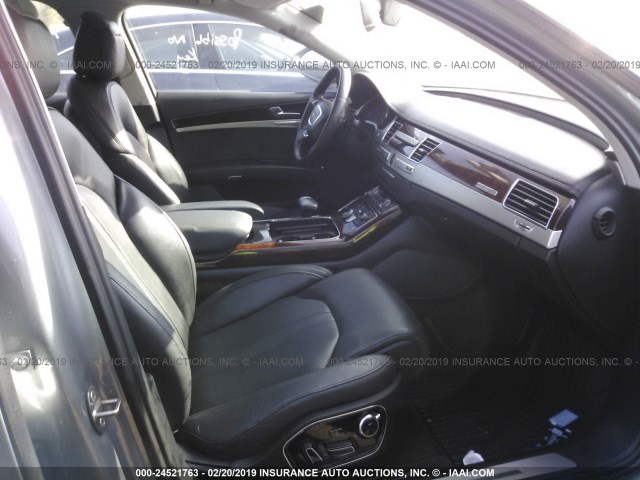 WAUAGAFD2DN012205 - 2013 AUDI A8 QUATTRO GRAY photo 5