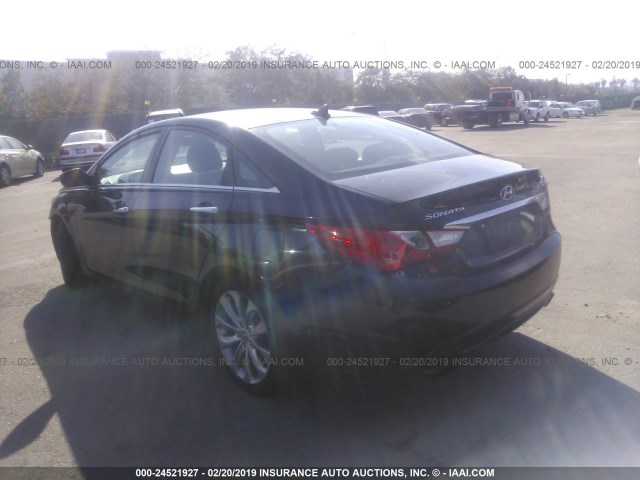 5NPEC4AB9BH228220 - 2011 HYUNDAI SONATA SE/LIMITED BLACK photo 3