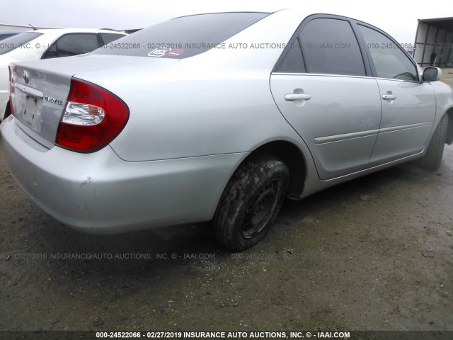 4T1BE32K14U373942 - 2004 TOYOTA CAMRY LE/XLE/SE SILVER photo 6