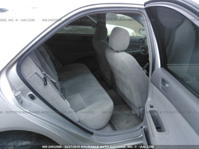 4T1BE32K14U373942 - 2004 TOYOTA CAMRY LE/XLE/SE SILVER photo 8