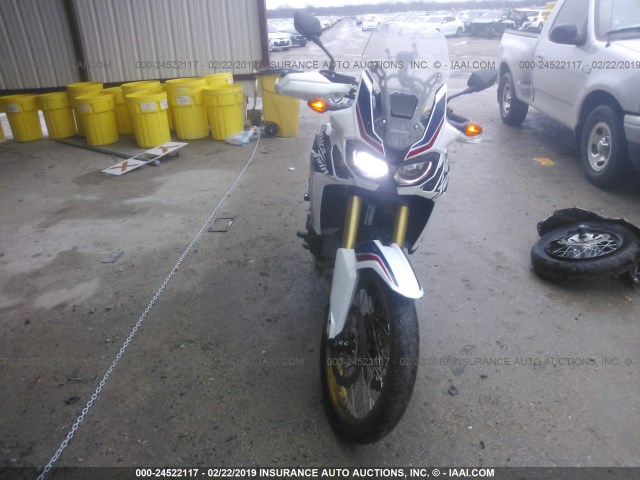 JH2SD04H7HK000128 - 2017 HONDA CRF1000 WHITE photo 5