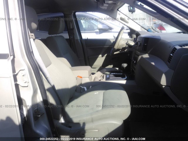 1J8GR48KX7C579601 - 2007 JEEP GRAND CHEROKEE LAREDO/COLUMBIA/FREEDOM 金色 照片 5