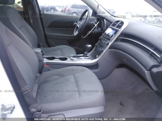 1G11B5SA8DF346164 - 2013 CHEVROLET MALIBU LS WHITE photo 5