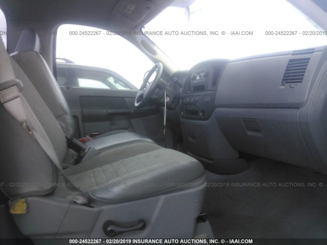 1D7HA16KX6J231799 - 2006 DODGE RAM 1500 ST GRAY photo 5