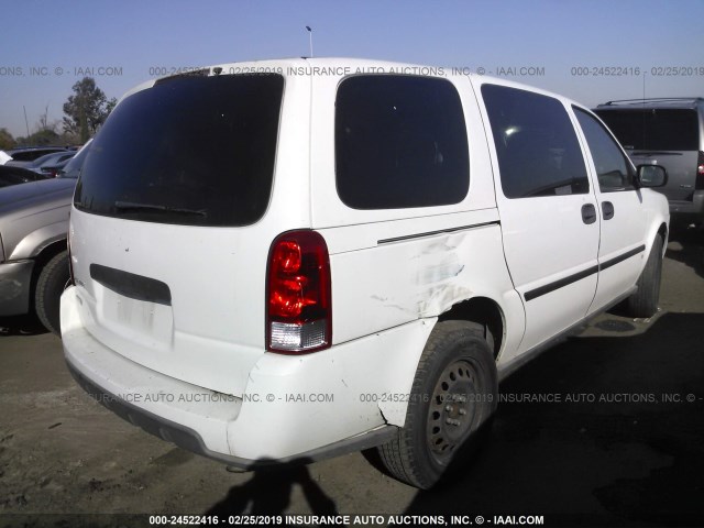 1GBDV13W57D216264 - 2007 CHEVROLET UPLANDER INCOMPLETE WHITE photo 4