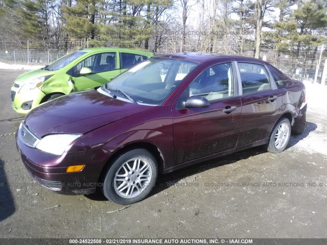 1FAHP34N27W272360 - 2007 FORD FOCUS ZX4/S/SE/SES MAROON photo 2