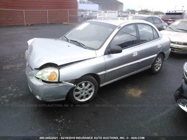 KNADC125046316358 - 2004 KIA RIO SILVER photo 2