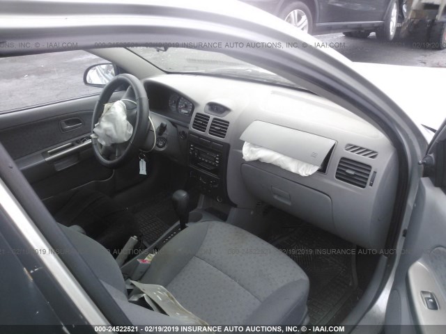 KNADC125046316358 - 2004 KIA RIO SILVER photo 5