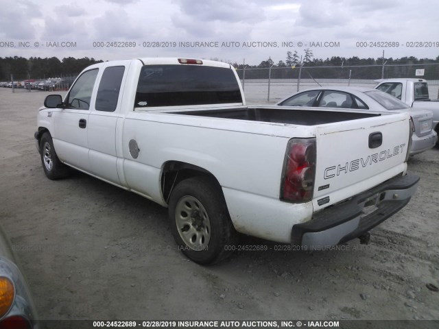 1GCEC19X76Z286243 - 2006 CHEVROLET SILVERADO C1500 WHITE photo 3