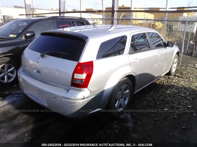 2D4FV47T08H167603 - 2008 DODGE MAGNUM SILVER photo 4