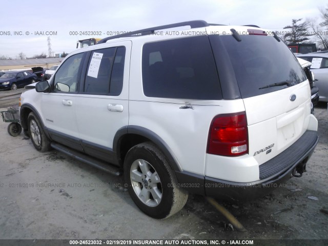 1FMZU73K02UD47613 - 2002 FORD EXPLORER XLT WHITE photo 3