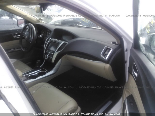 19UUB1F37JA002649 - 2018 ACURA TLX WHITE photo 5