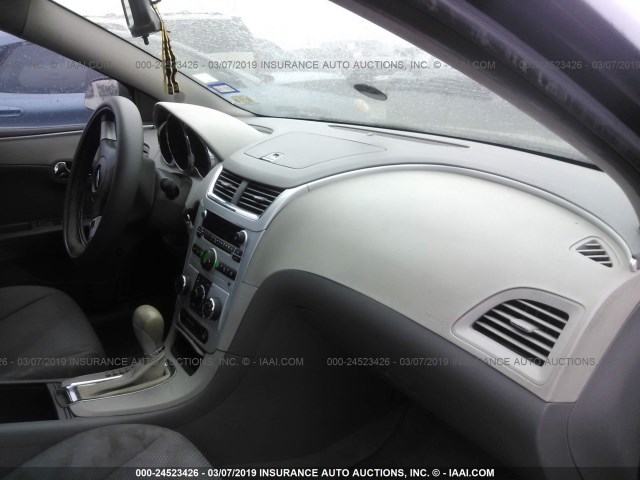 1G1ZB5EB7A4157911 - 2010 CHEVROLET MALIBU LS GRAY photo 5