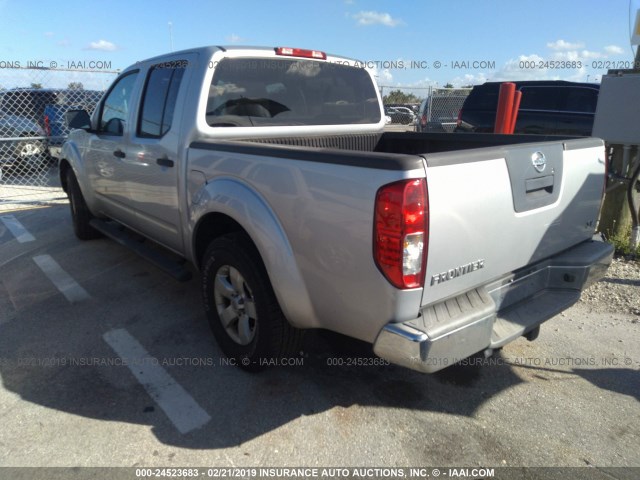 1N6AD0ER0BC419657 - 2011 NISSAN FRONTIER S/SV/SL/PRO-4X SILVER photo 3