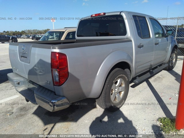 1N6AD0ER0BC419657 - 2011 NISSAN FRONTIER S/SV/SL/PRO-4X SILVER photo 4