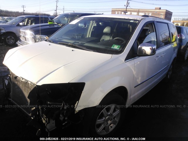 2A4RR8DX5AR422995 - 2010 CHRYSLER TOWN & COUNTRY TOURING PLUS WHITE photo 2