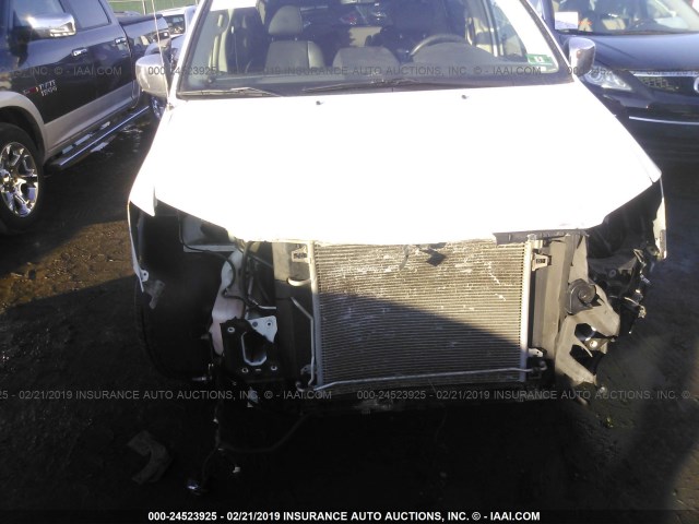 2A4RR8DX5AR422995 - 2010 CHRYSLER TOWN & COUNTRY TOURING PLUS WHITE photo 6