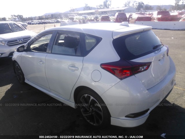 JTNKARJE8GJ506857 - 2016 TOYOTA SCION IM WHITE photo 3