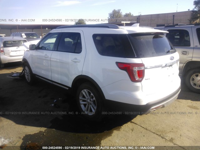 1FM5K7D8XHGD91018 - 2017 FORD EXPLORER XLT WHITE photo 3