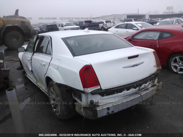 2C3CCAAG4HH516475 - 2017 CHRYSLER 300 LIMITED WHITE photo 3