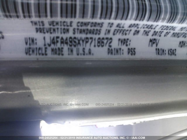 1J4FA49SXYP718672 - 2000 JEEP WRANGLER / TJ SPORT GRAY photo 9