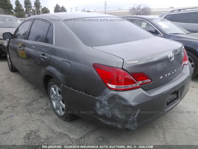 4T1BK36B27U191965 - 2007 TOYOTA AVALON XL/XLS/TOURING/LIMITED GRAY photo 3