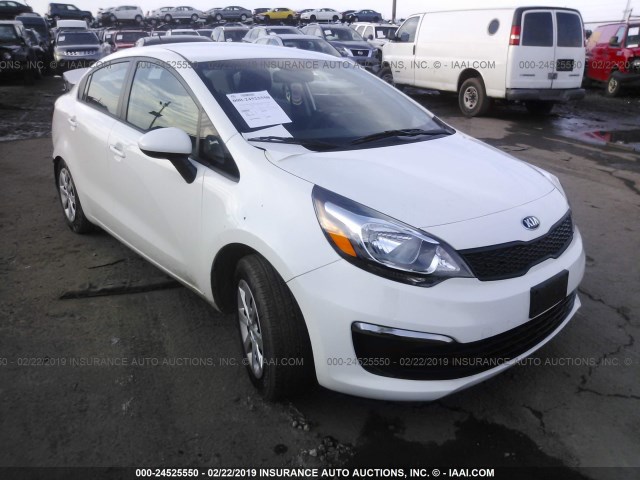 KNADM4A30H6050618 - 2017 KIA RIO LX WHITE photo 1