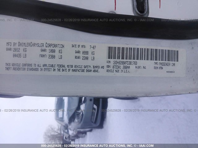 1B3HB28B07D381769 - 2007 DODGE CALIBER WHITE photo 9