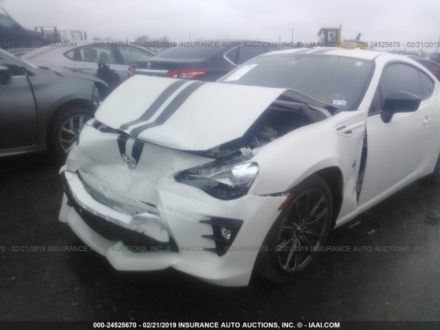 JF1ZNAA14H8708535 - 2017 TOYOTA 86 SPECIAL EDITION WHITE photo 6