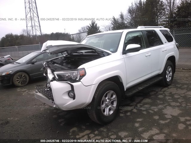 JTEBU5JR8G5287569 - 2016 TOYOTA 4RUNNER SR5 PREM/LTDL/TRAIL/TRD WHITE photo 2