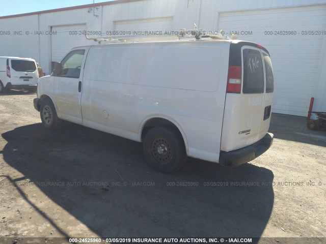 1GCSGAFX2D1175039 - 2013 CHEVROLET EXPRESS G1500  WHITE photo 3