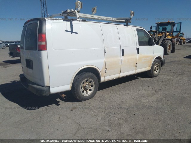 1GCSGAFX2D1175039 - 2013 CHEVROLET EXPRESS G1500  WHITE photo 4