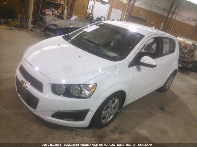 1G1JA6SH6G4183682 - 2016 CHEVROLET SONIC LS 白色 照片 2