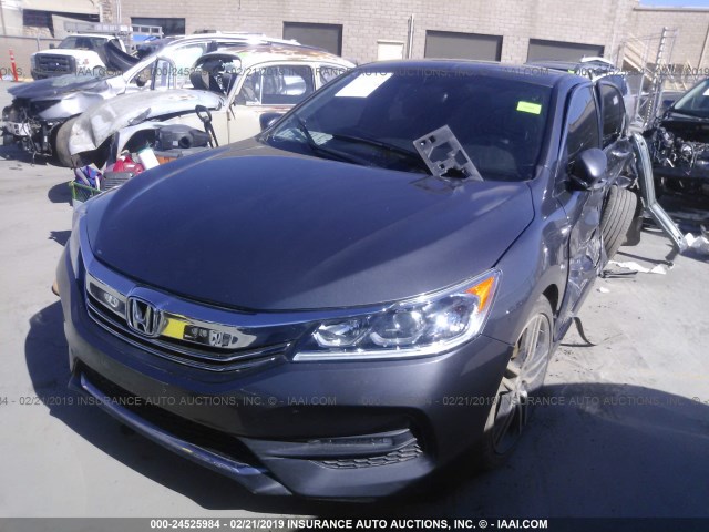 1HGCR2F57HA054176 - 2017 HONDA ACCORD SPORT GRAY photo 2