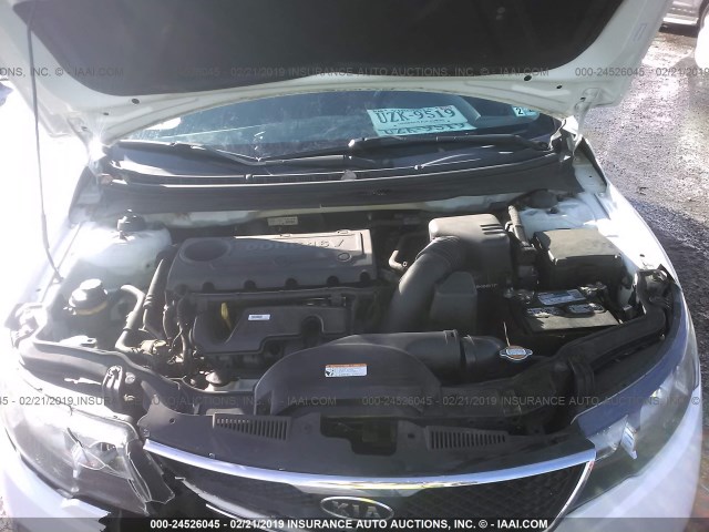 KNAFU4A22A5222112 - 2010 KIA FORTE EX WHITE photo 10