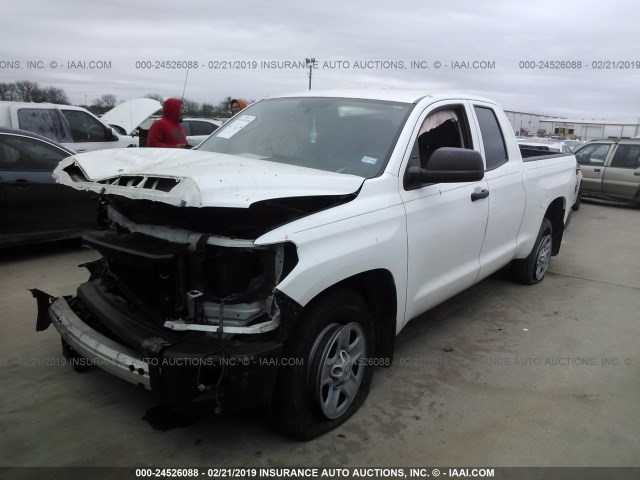 5TFRM5F15FX091503 - 2015 TOYOTA TUNDRA DOUBLE CAB SR/SR5 WHITE photo 2