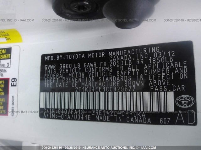 2T1KU4EE1CC829677 - 2012 TOYOTA COROLLA MATRIX  WHITE photo 9