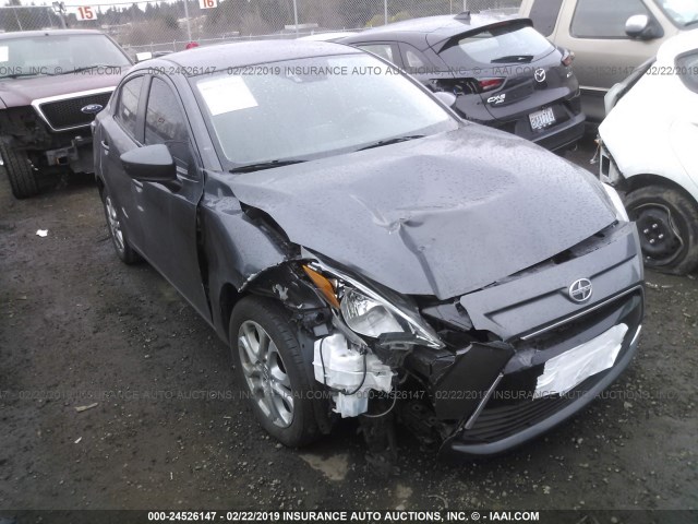 3MYDLBZV6GY130837 - 2016 TOYOTA SCION IA GRAY photo 1